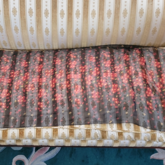 Vintage black with flower scarf. Very large. Versatile. - Picture 10 of 10